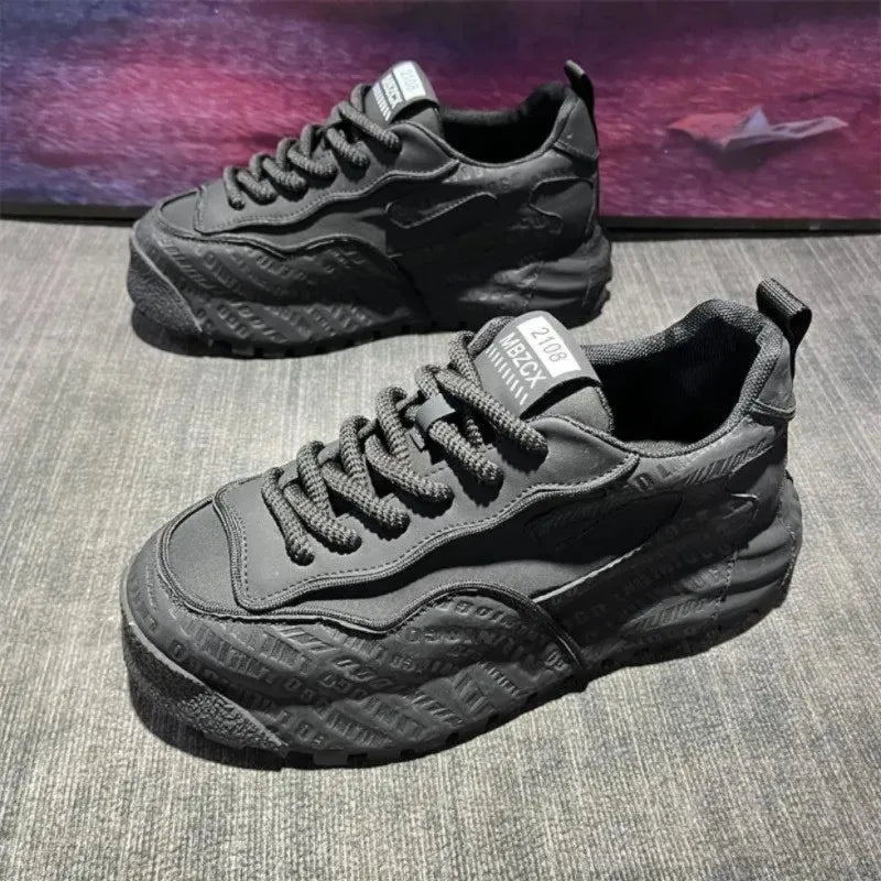 New Sports and Leisure Flat Shoes with Anti slip Suede Running and Men's Sports Skateboard Shoes