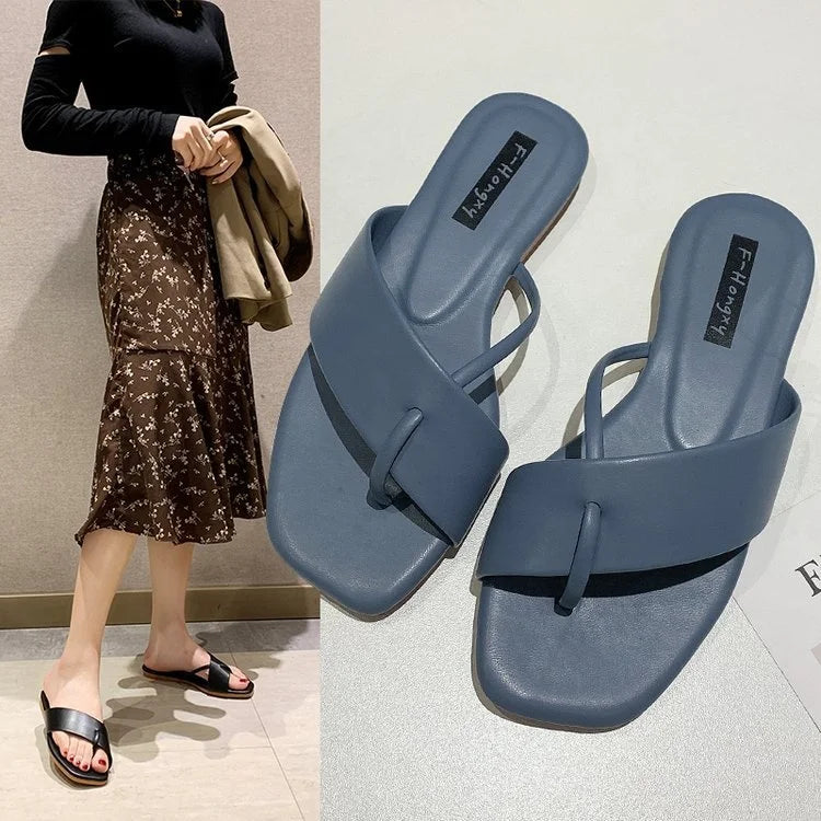 2022 New Summer Sandals Slippers Flat Beach Women's Shoes